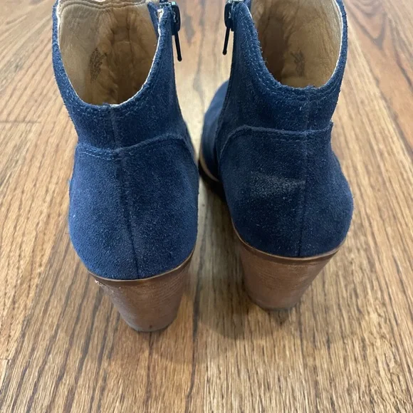 Lucky Brand Pellyon Navy Suede Ankle Boots - Picture 3 of 5